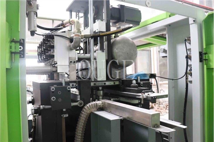 PET blowing machine-1